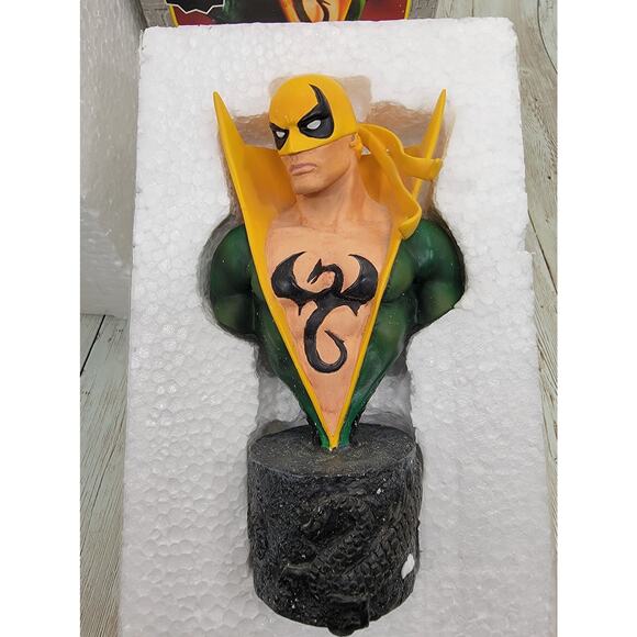 Marvel Iron Fist Mini Bust Collectible 5.5" 1:8 731/4000 Bowen Designs 1999 - Picture 2 of 10